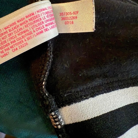 PINK Victoria's Secret Black‎ White Striped Logo Bralette – Size Large - Picture 7 of 7